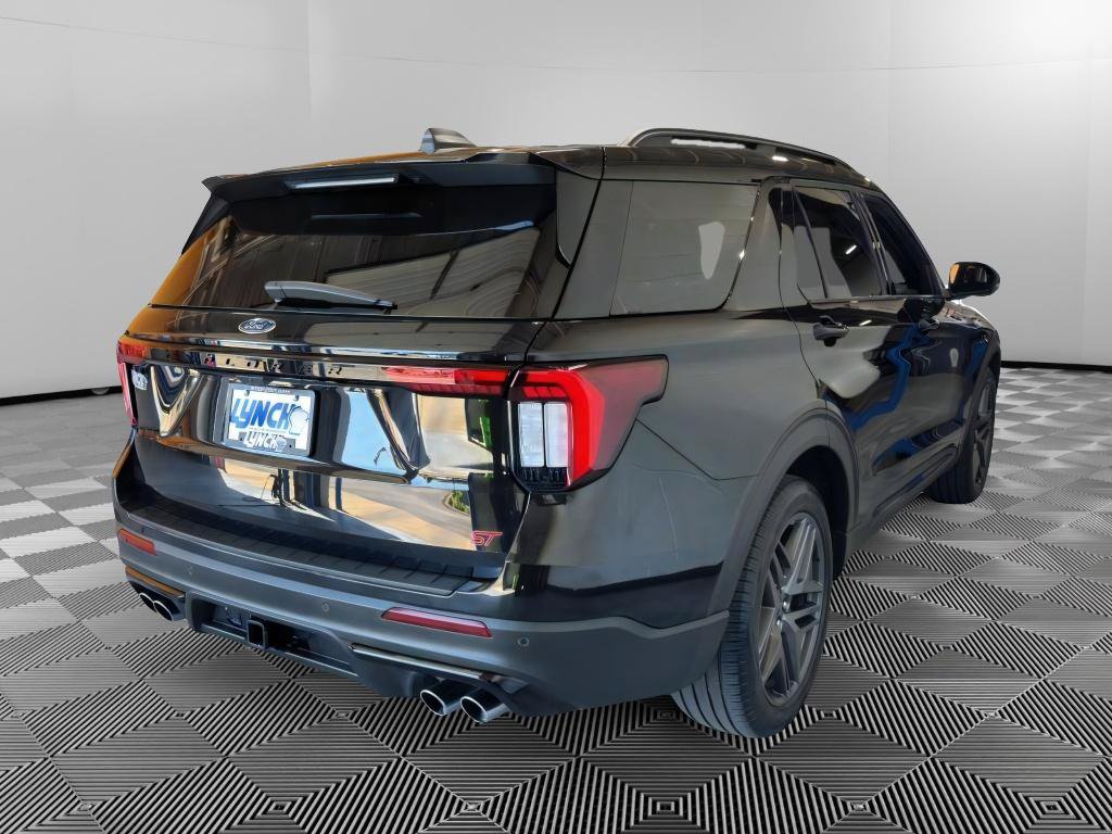 Certified 2025 Ford Explorer ST AWD/4WD image 5