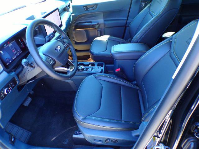 Certified 2025 Ford Maverick Lobo AWD/4WD image 18