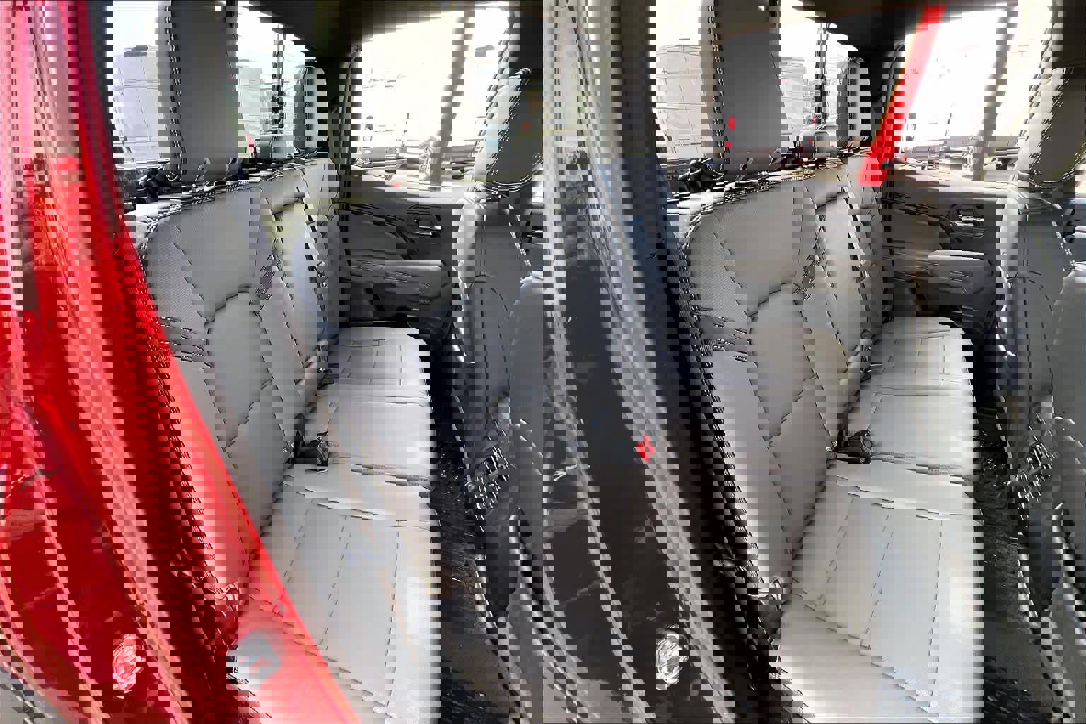 Used 2025 Chevrolet Colorado ZR2 w/ Technology Package image 18