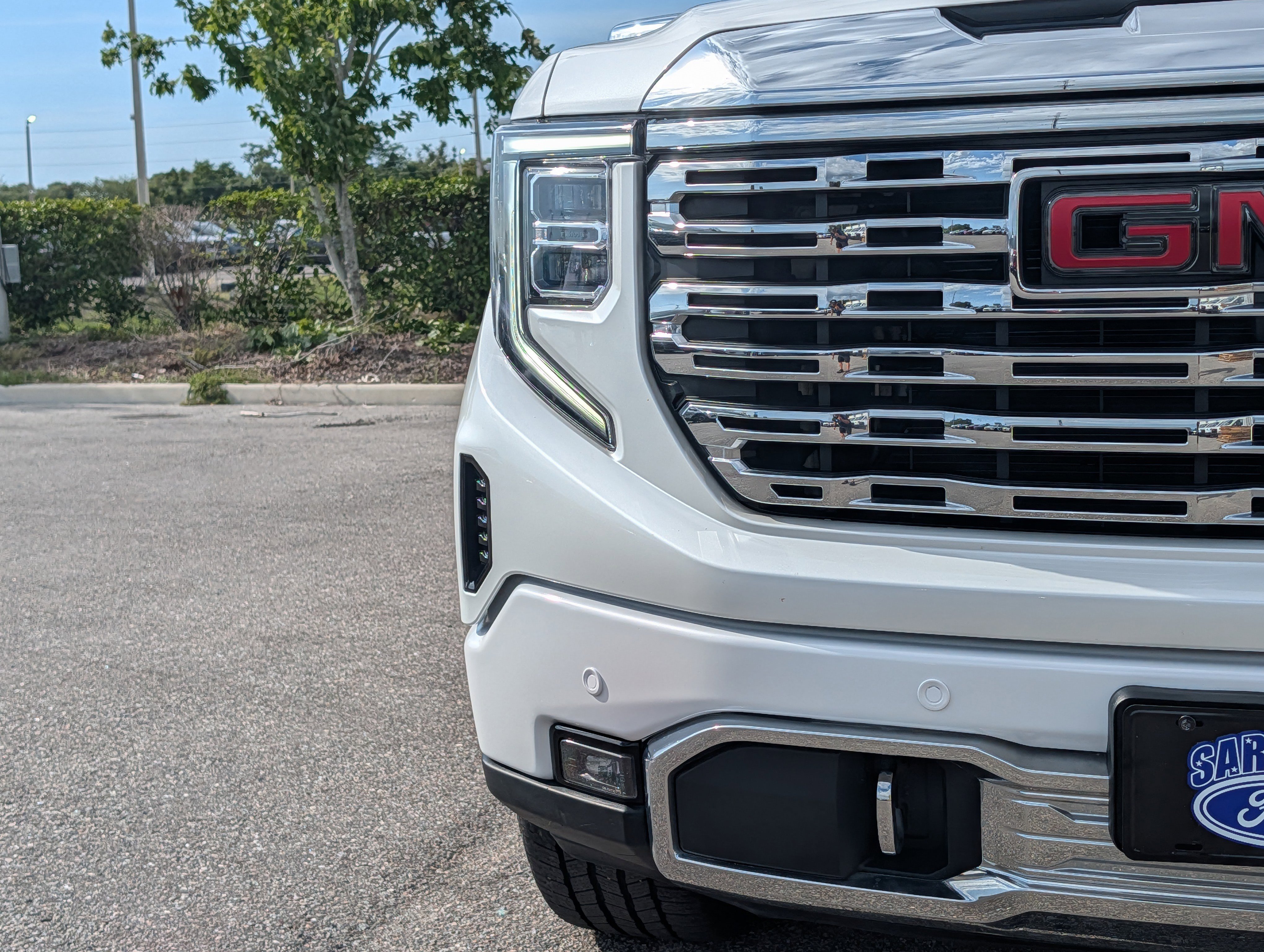 Used 2024 GMC Sierra 1500 Denali AWD/4WD image 9