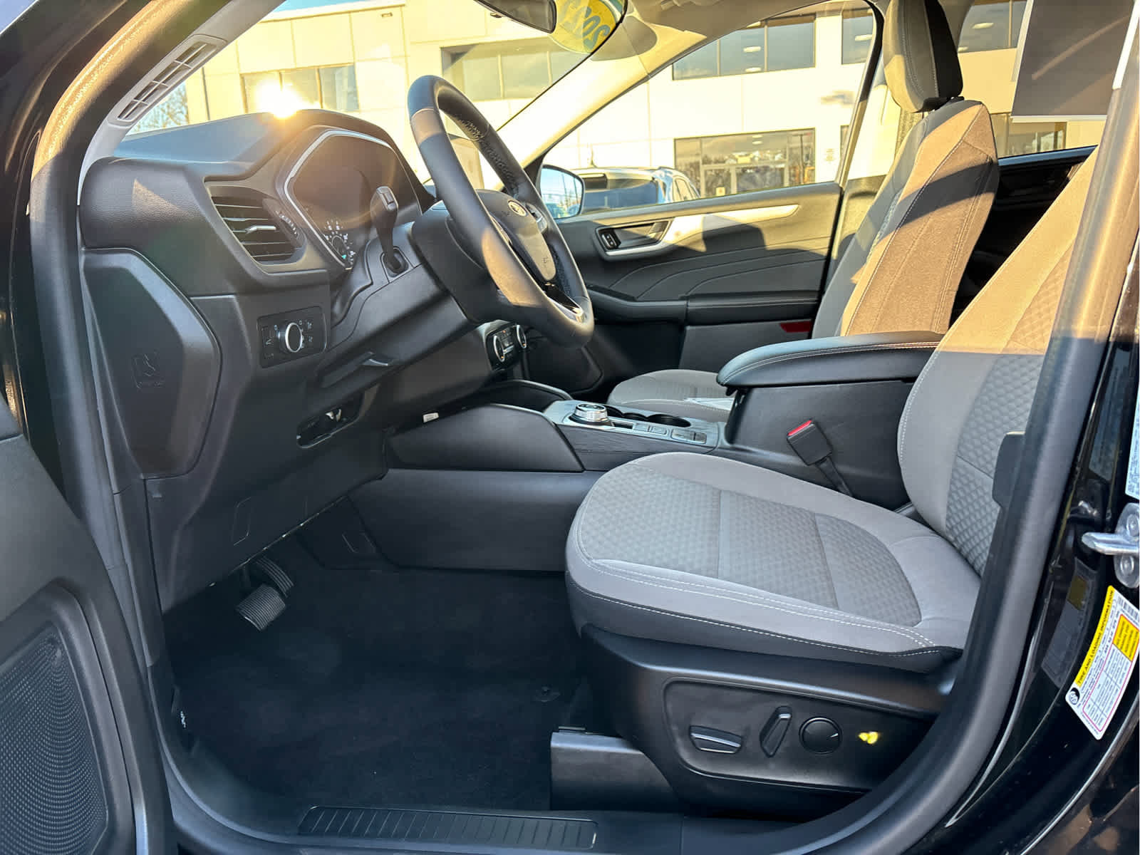 Certified 2022 Ford Escape SE w/ Convenience Package image 8