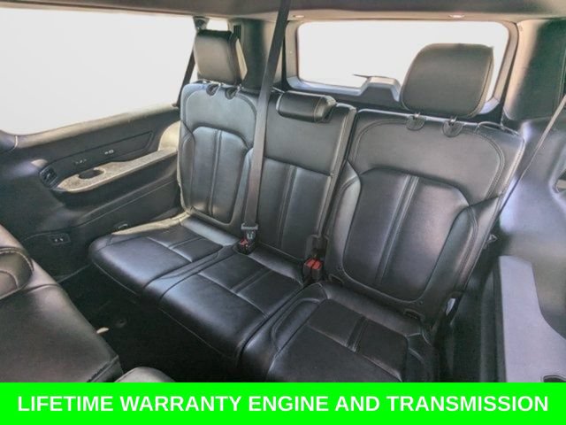 Used 2024 Jeep Wagoneer L Series II w/ Flexible Seating Group RWD image 16