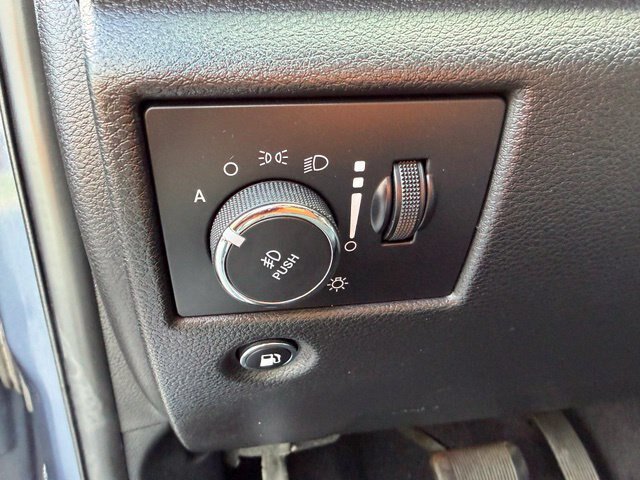 Used 2020 Jeep Grand Cherokee Limited w/ Luxury Group II AWD/4WD image 8