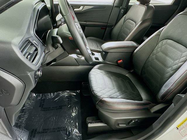 Certified 2023 Ford Escape ST-Line Elite w/ Premium Technology Package image 9