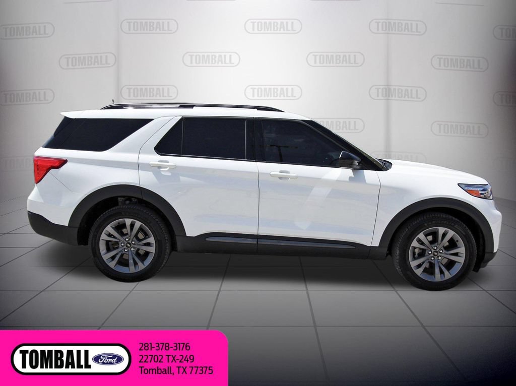 Certified 2022 Ford Explorer XLT w/ Equipment Group 202A AWD/4WD image 5