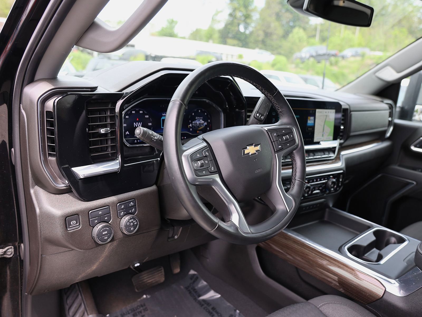 Used 2025 Chevrolet Silverado 2500 LT w/ All Star Edition AWD/4WD image 21