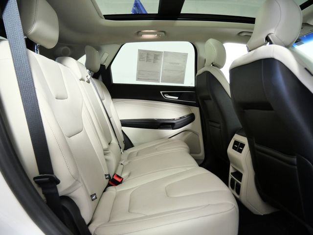 Certified 2019 Ford Edge Titanium w/ Class II Trailer Tow Package AWD/4WD image 13