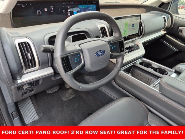 Certified 2025 Ford Expedition Active AWD/4WD image 10