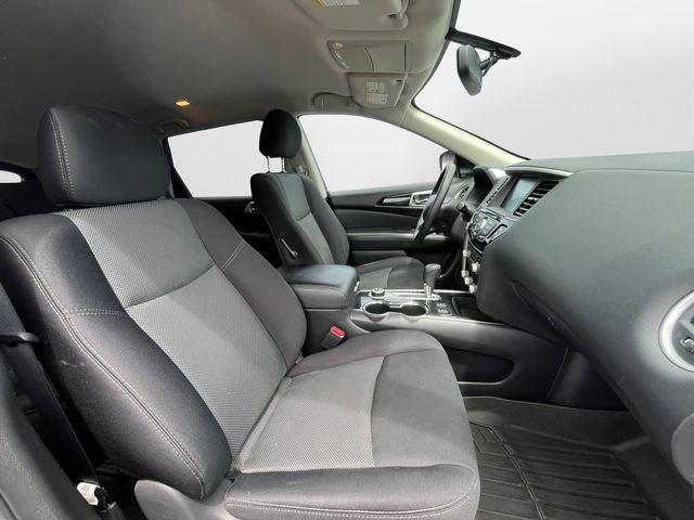 Used 2019 Nissan Pathfinder SV w/ SV All Weather Package AWD/4WD image 17