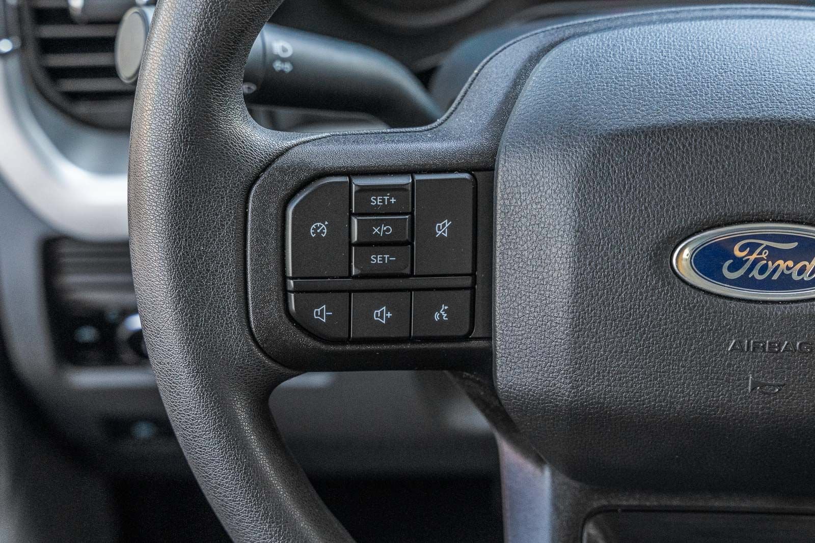 Certified 2025 Ford F250 XLT AWD/4WD image 24