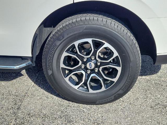 Certified 2023 Ford Expedition XLT RWD image 6