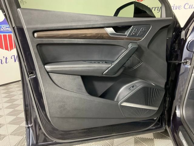 Used 2018 Audi Q5 Prestige w/ Prestige Package image 12