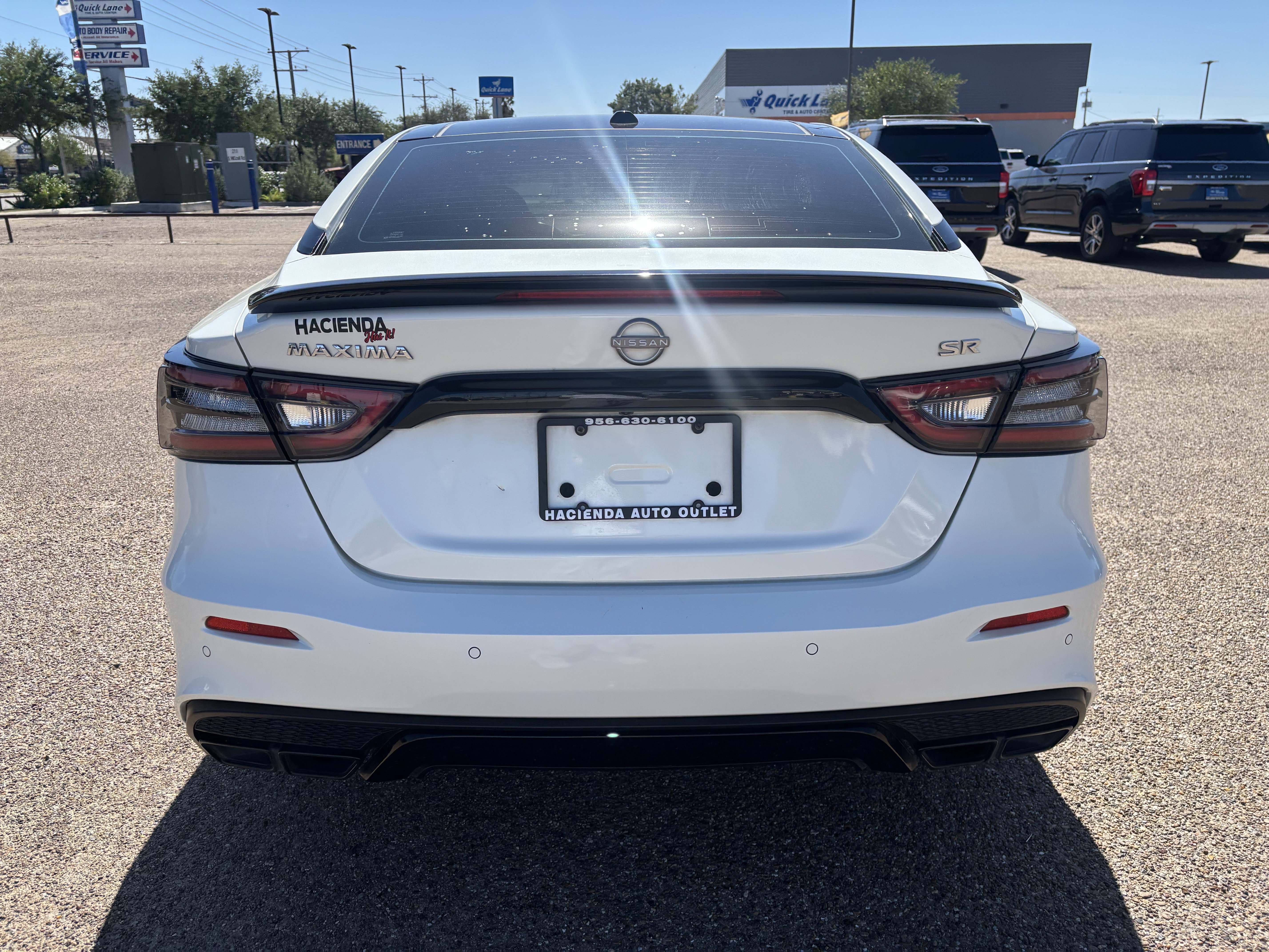 Used 2023 Nissan Maxima SR w/ Sport Mat Group image 4