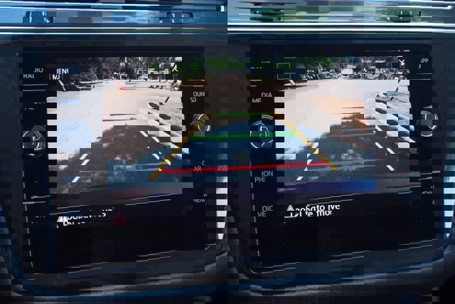 Used 2019 Volkswagen Tiguan SE AWD/4WD image 33