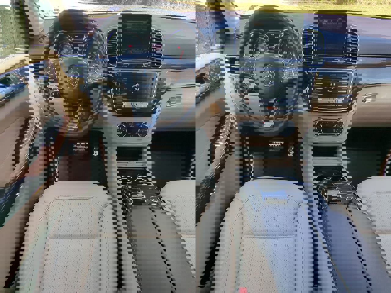 Used 2019 Mercedes-Benz GLE 400 4MATIC image 14