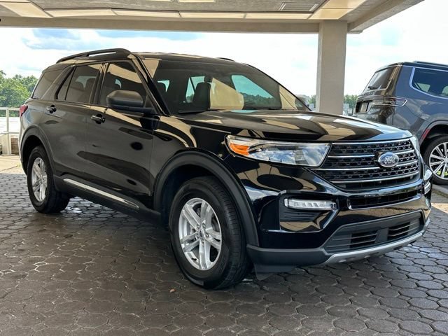 Certified 2023 Ford Explorer XLT w/ Equipment Group 202A AWD/4WD image 29