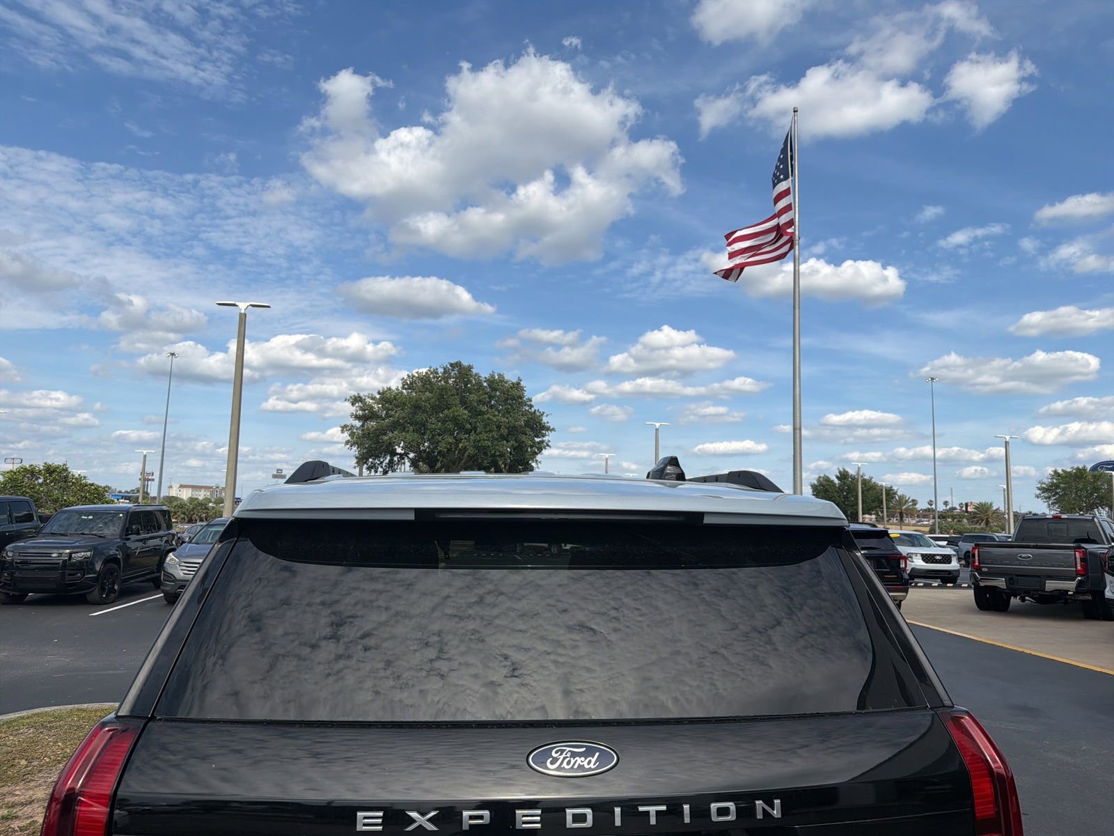 Certified 2025 Ford Expedition Active RWD image 9