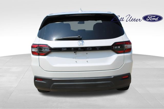 Used 2023 Honda Pilot LX image 6