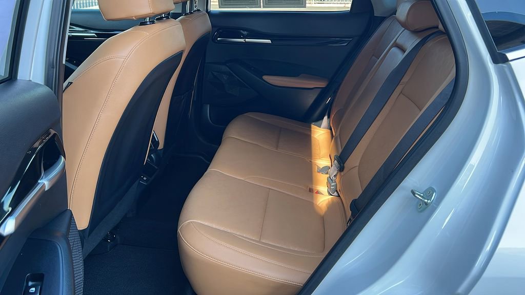Used 2025 Kia Seltos EX w/ EX Sunroof Package FWD image 11