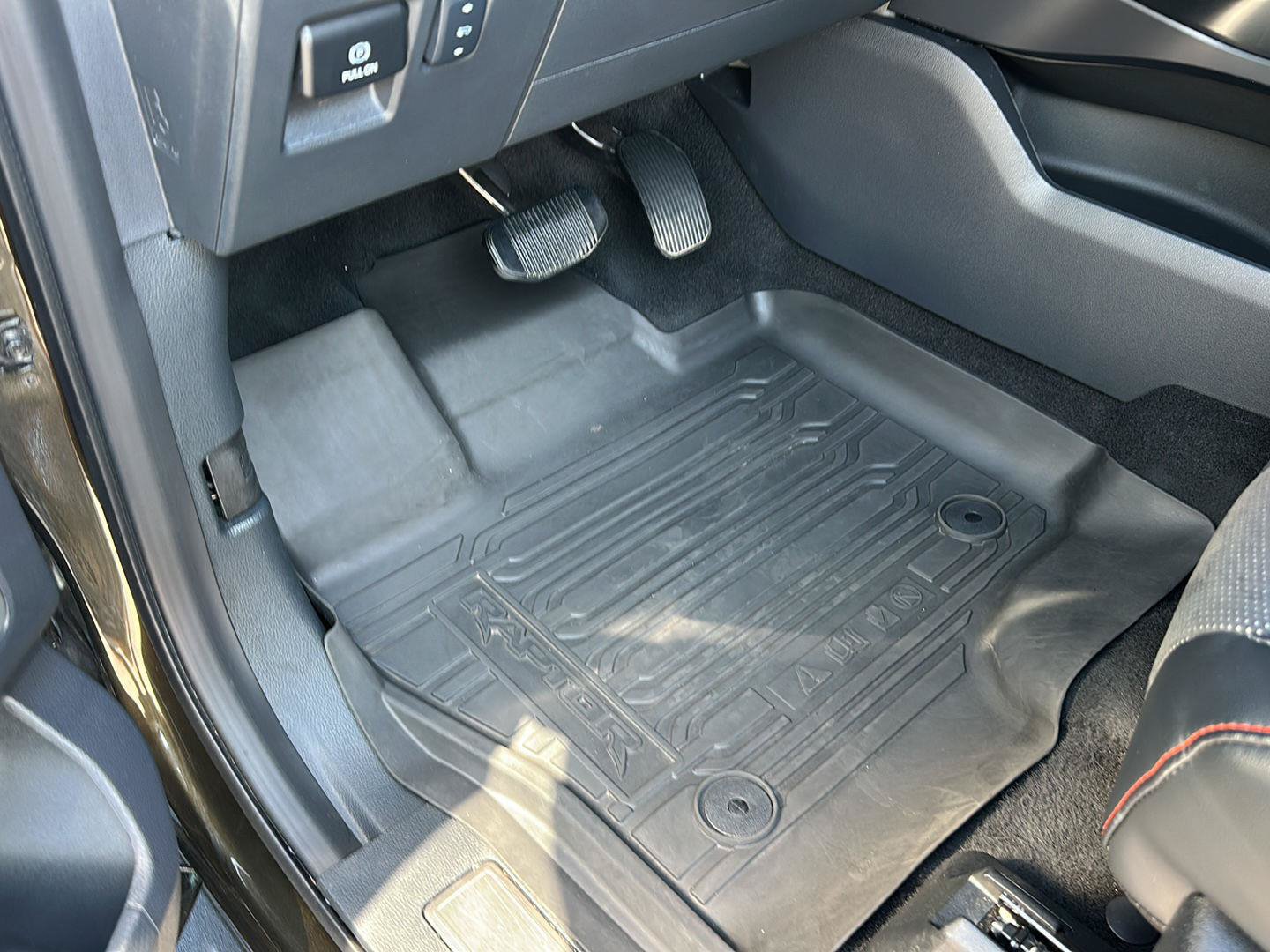 Certified 2024 Ford F150 Raptor AWD/4WD image 16