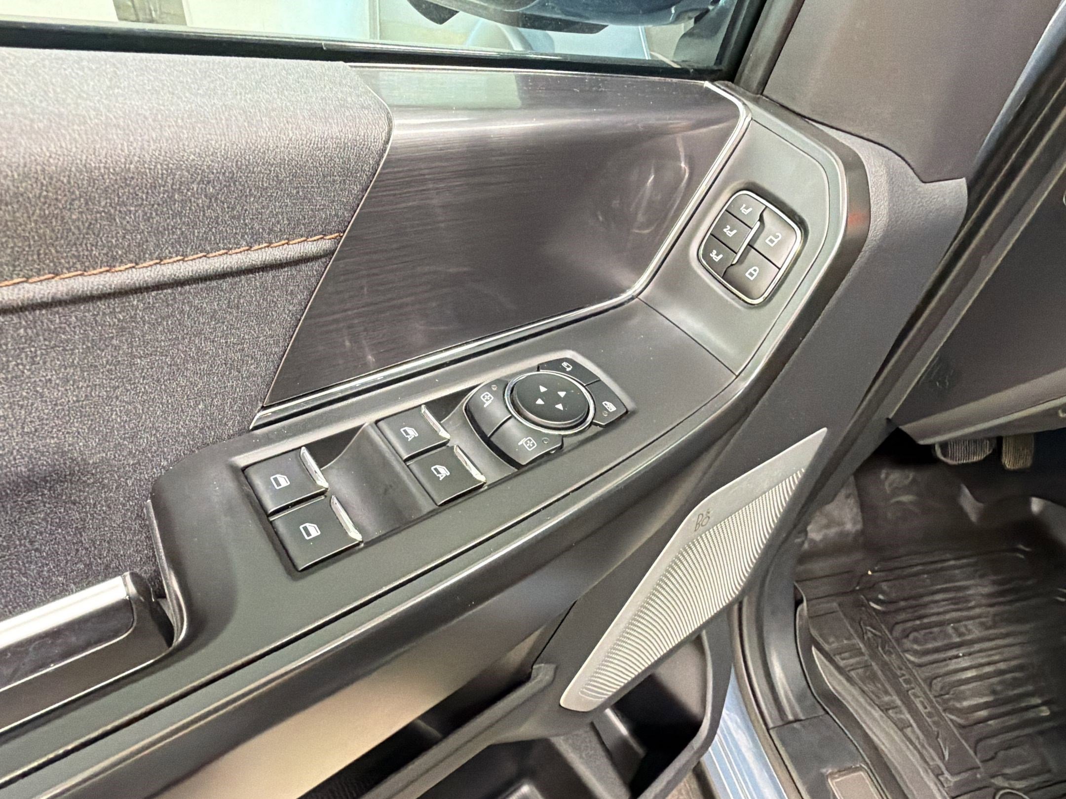 Certified 2023 Ford F150 Raptor AWD/4WD image 13