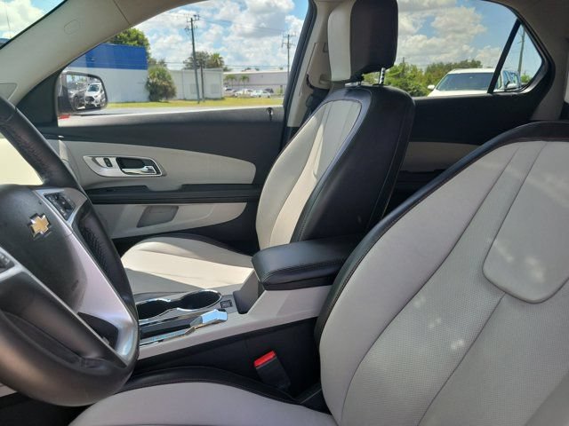 Used 2017 Chevrolet Equinox Premier w/ Enhanced Convenience Package FWD image 26