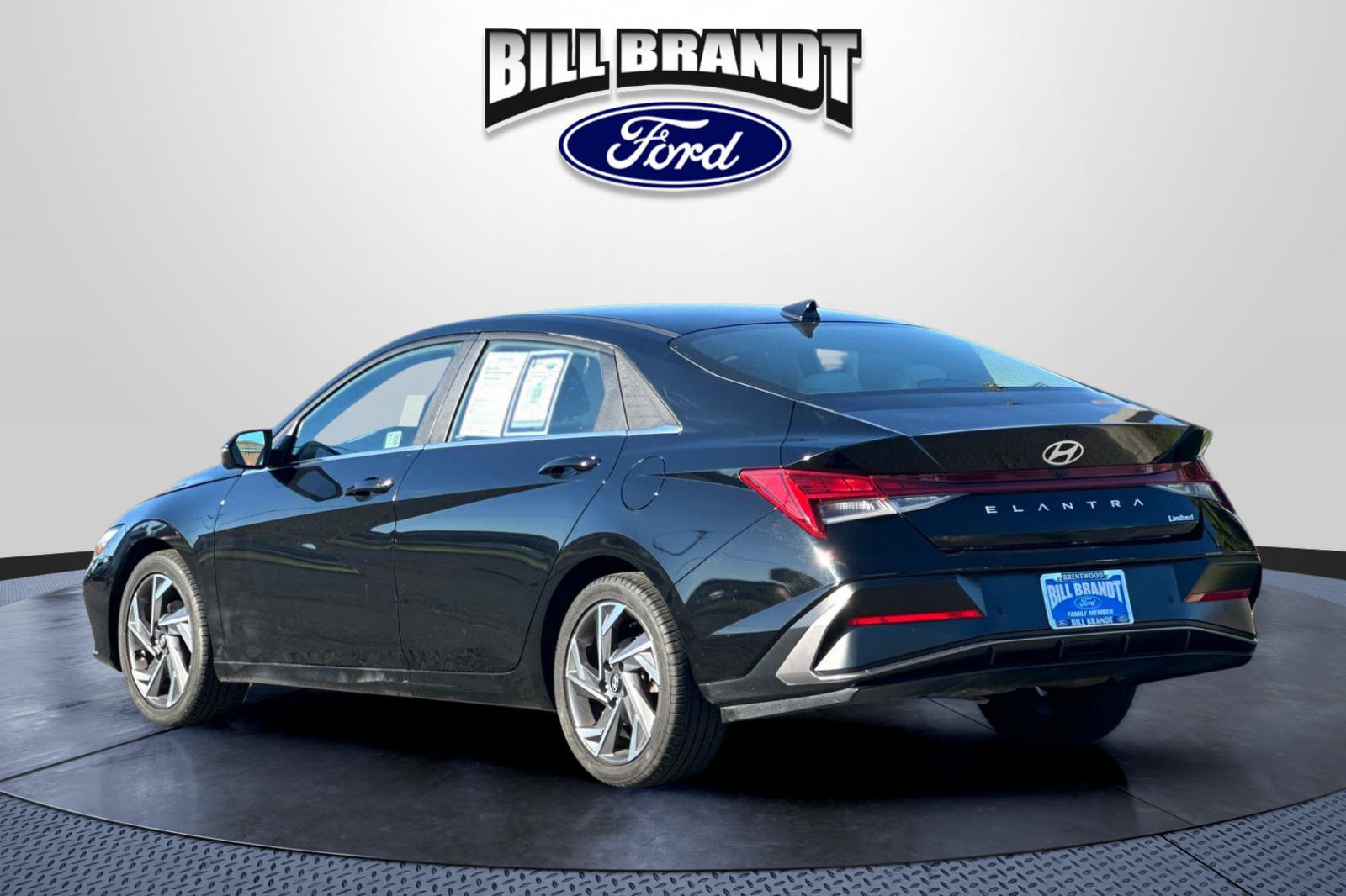 Used 2024 Hyundai Elantra Limited FWD image 5