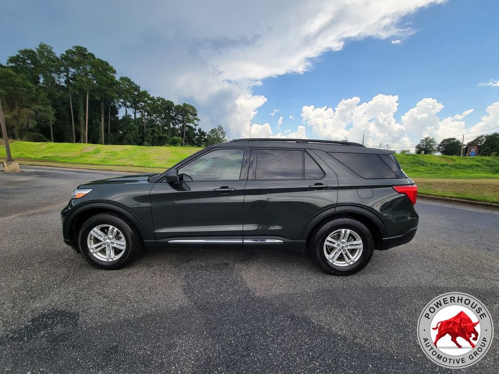 Certified 2022 Ford Explorer XLT RWD image 3