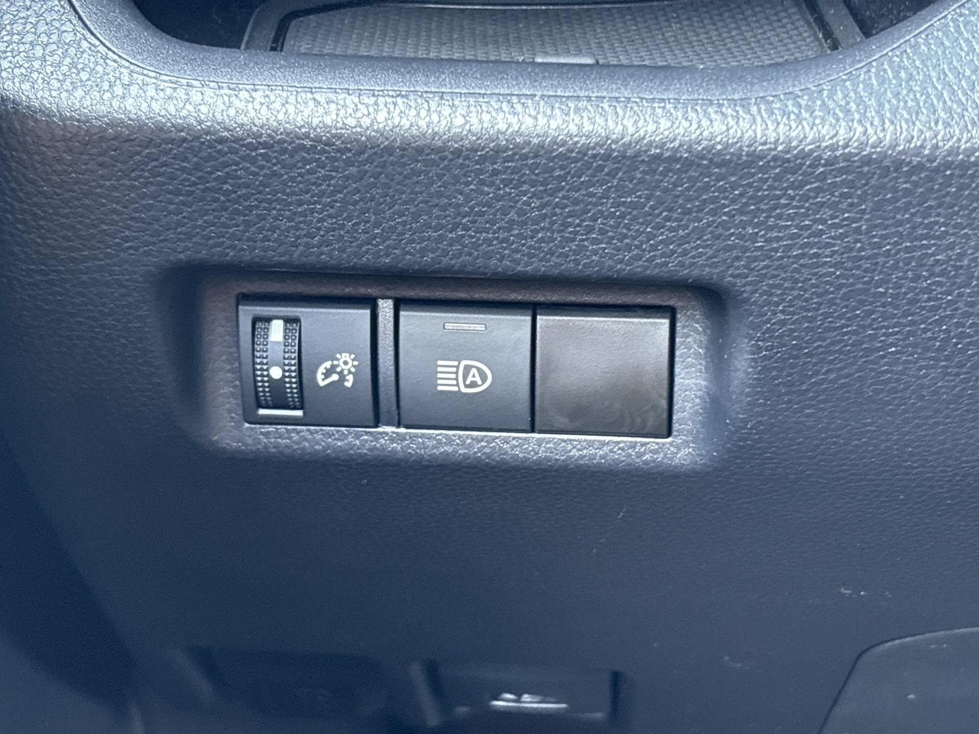 Used 2024 Toyota RAV4 LE FWD image 11
