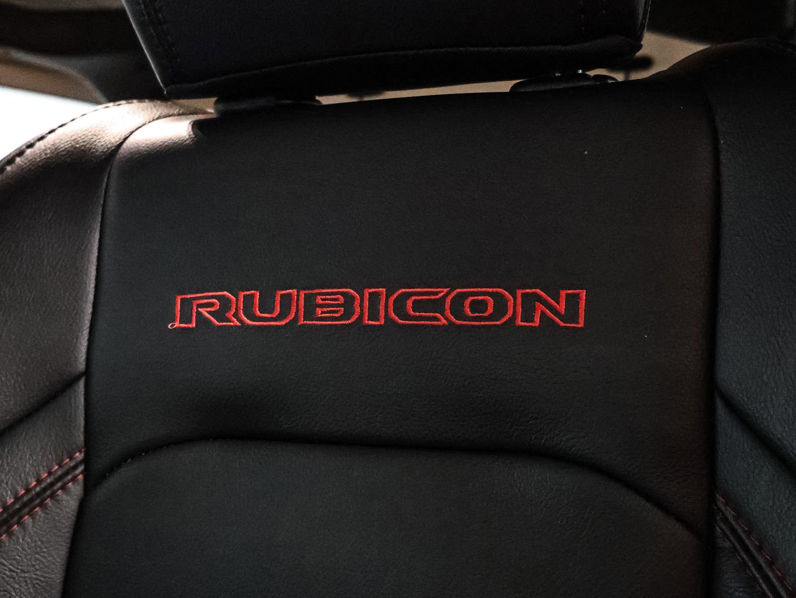 Used 2022 Jeep Wrangler Unlimited Rubicon w/ Cold Weather Group image 22