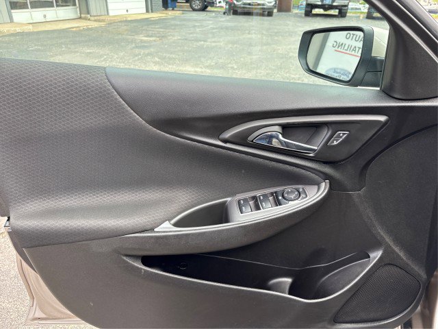Used 2023 Chevrolet Malibu LT FWD image 18