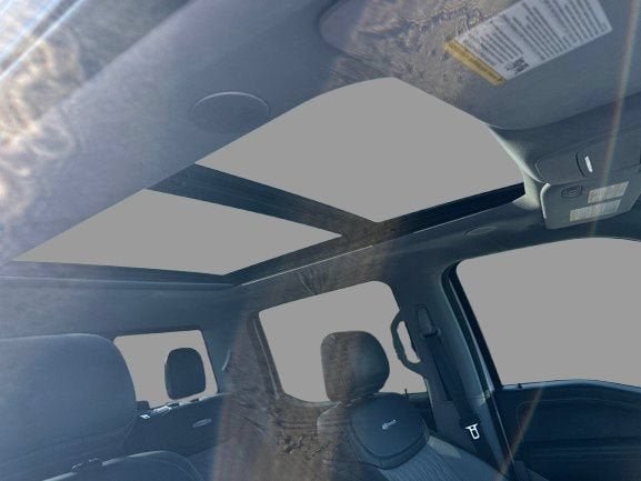 Certified 2021 Ford F150 Limited AWD/4WD image 3
