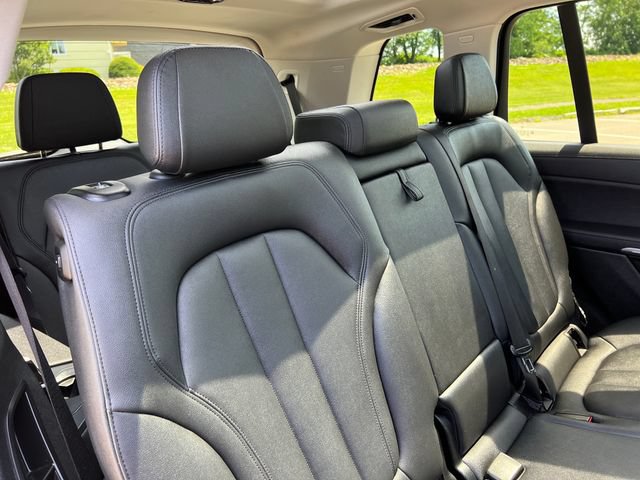 Used 2022 BMW X7 xDrive40i w/ Cold Weather Package AWD/4WD image 33