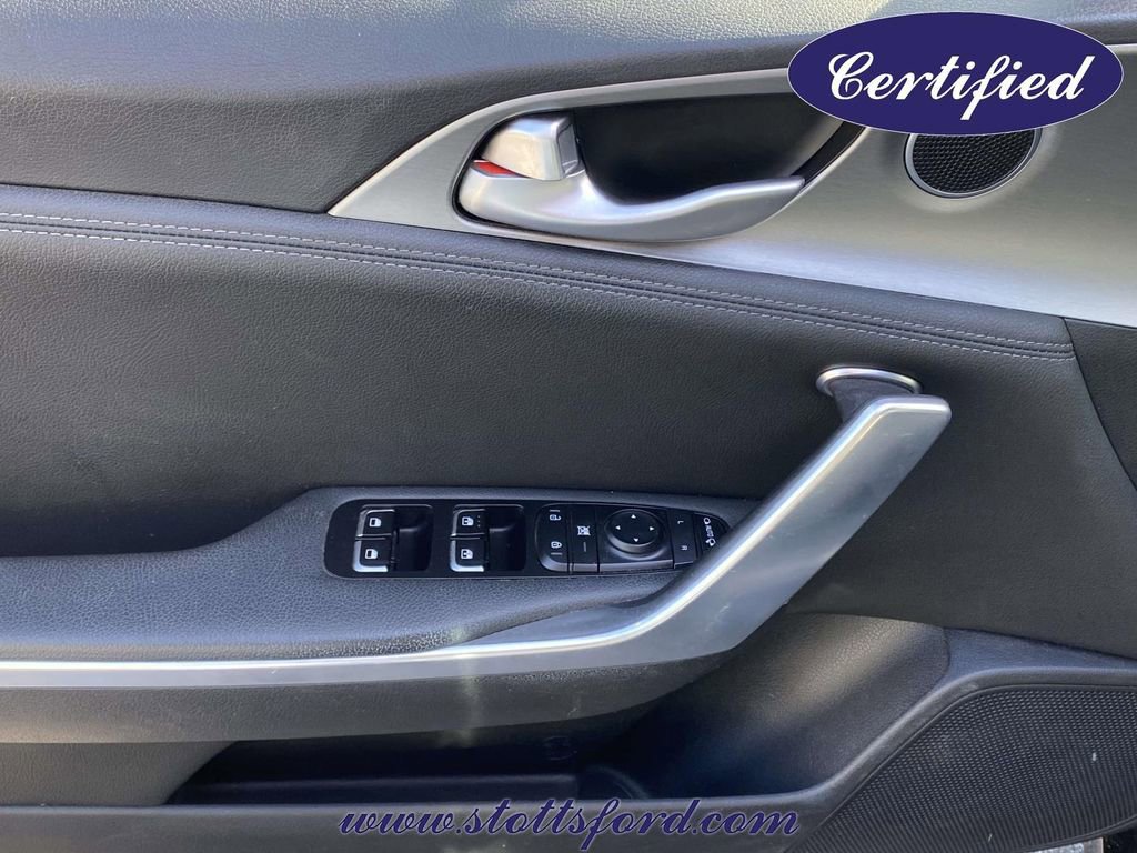 Used 2019 Kia Stinger GT RWD image 16