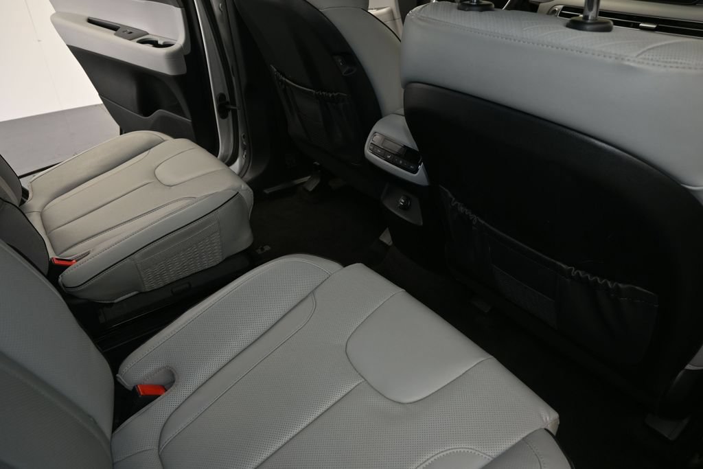 Used 2024 Hyundai Palisade SEL FWD image 12