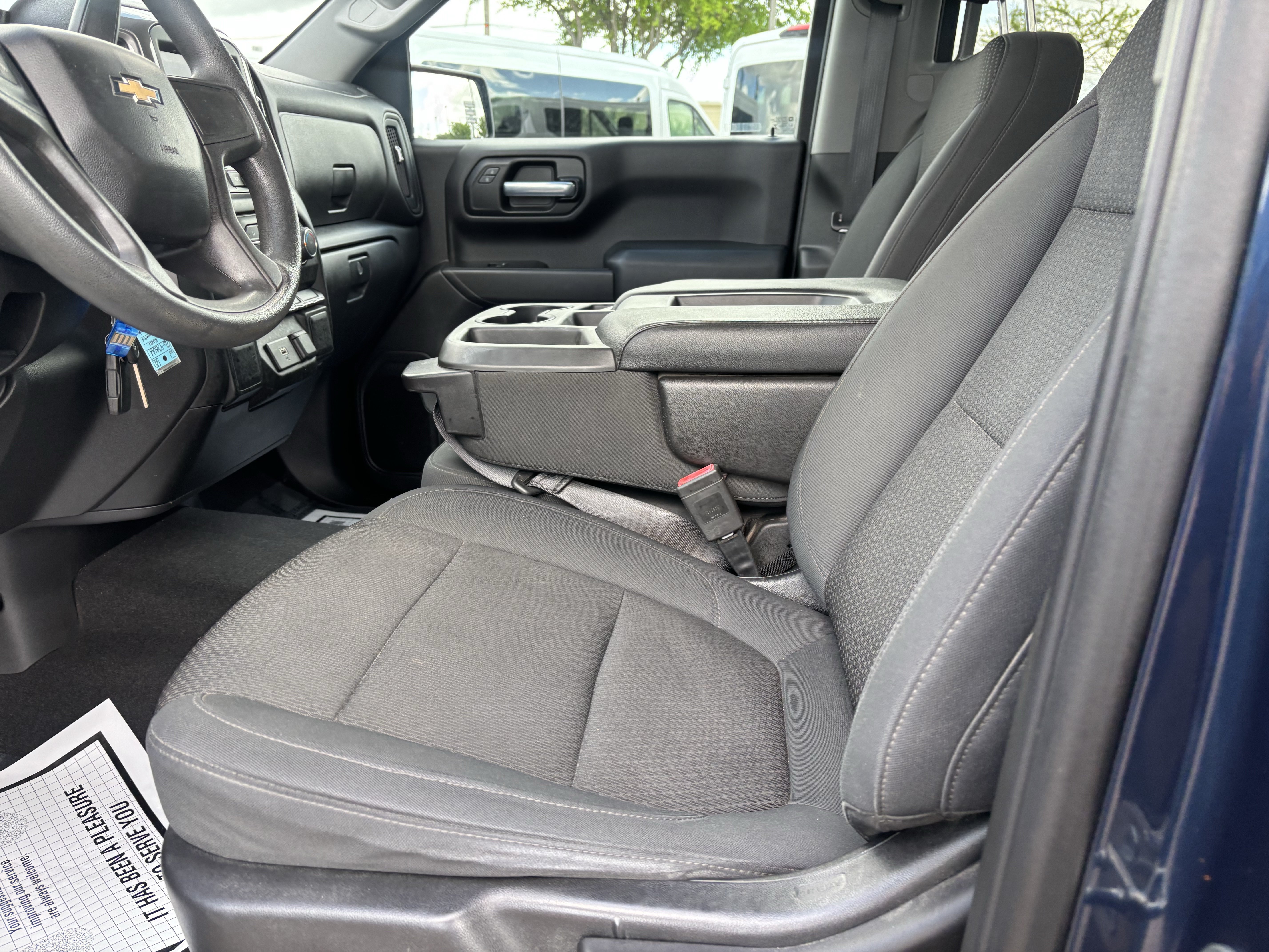 Used 2020 Chevrolet Silverado 1500 Custom w/ Custom Value Package RWD image 9