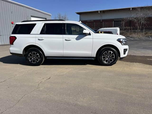 Certified 2023 Ford Expedition XLT image 2