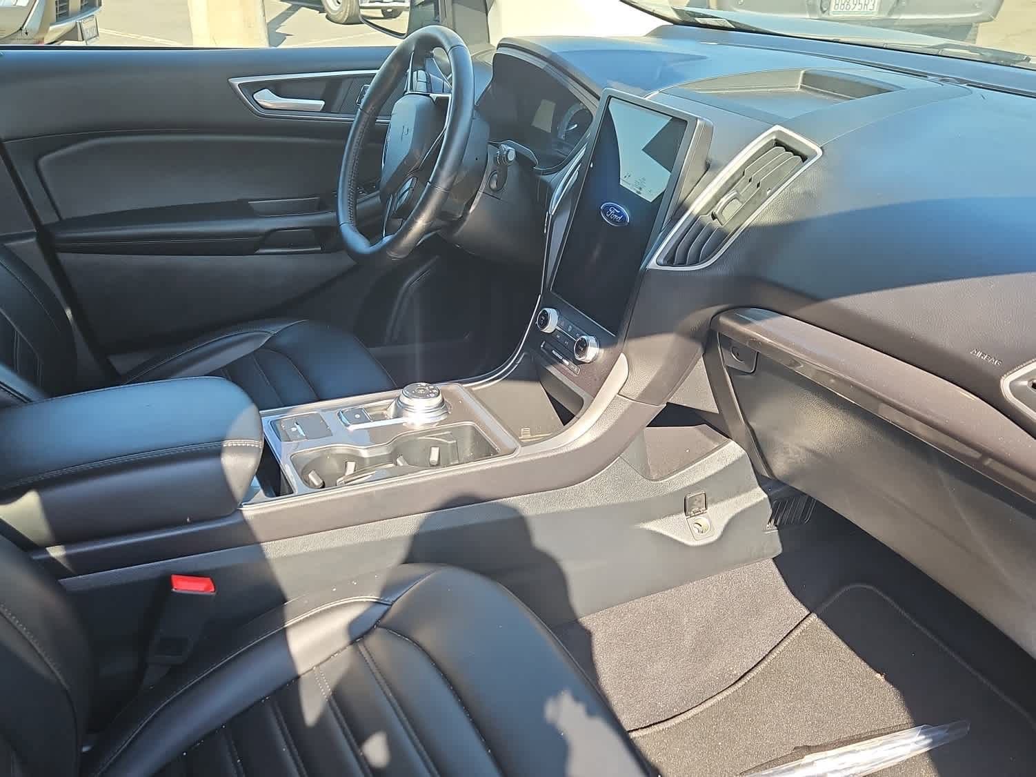 Certified 2024 Ford Edge SEL w/ Convenience Package image 13