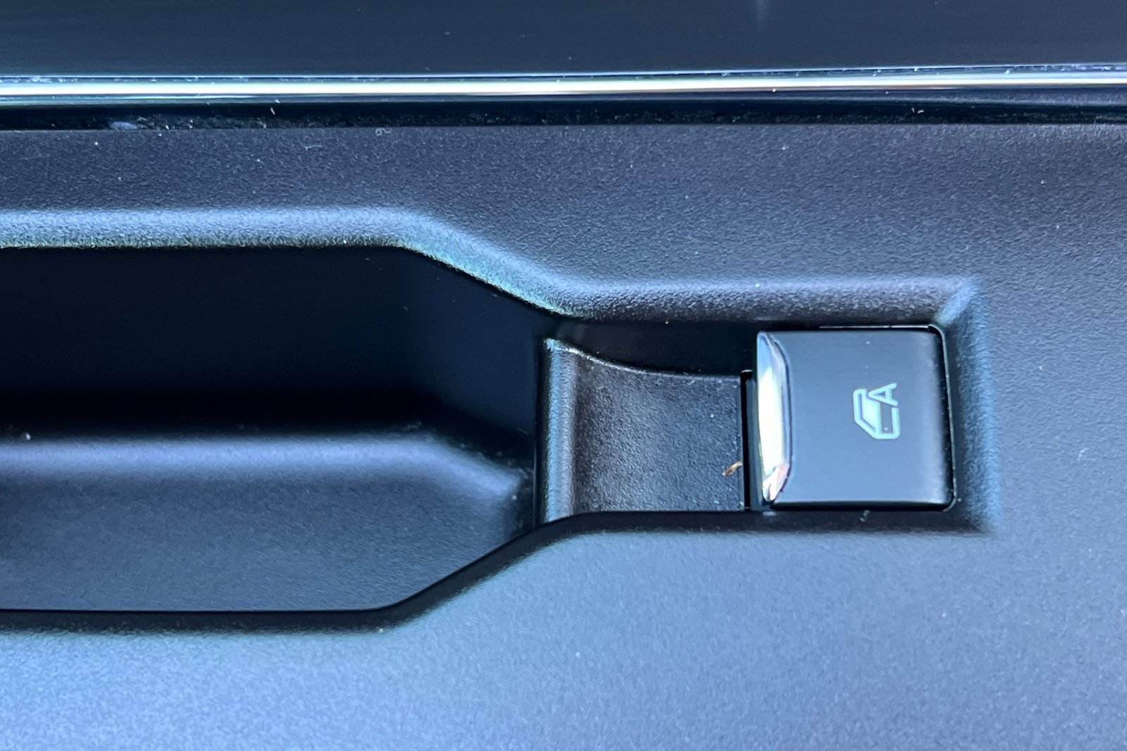 Certified 2021 Ford F150 Lariat w/ Equipment Group 502A High image 21