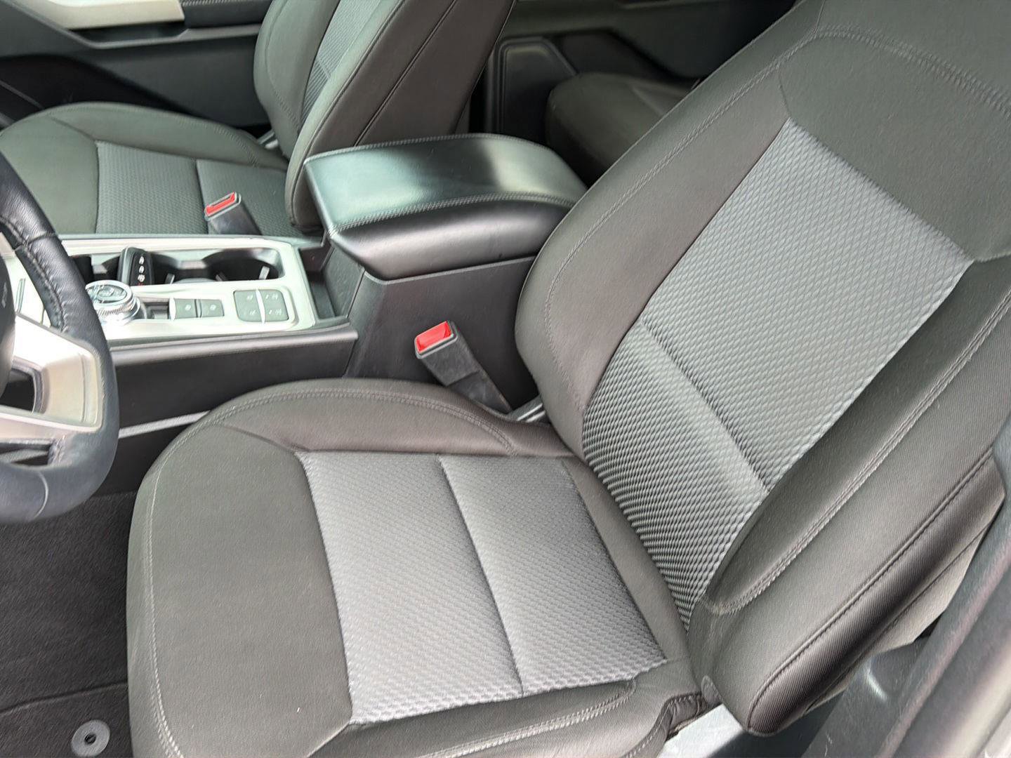 Certified 2023 Ford Explorer XLT RWD image 31