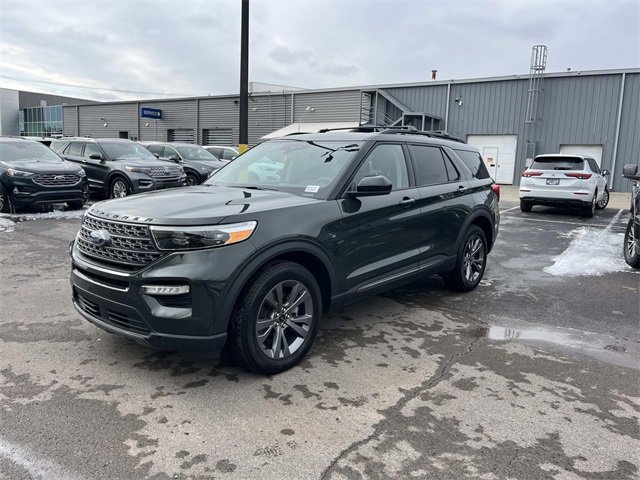 Certified 2023 Ford Explorer XLT w/ Equipment Group 202A image 7
