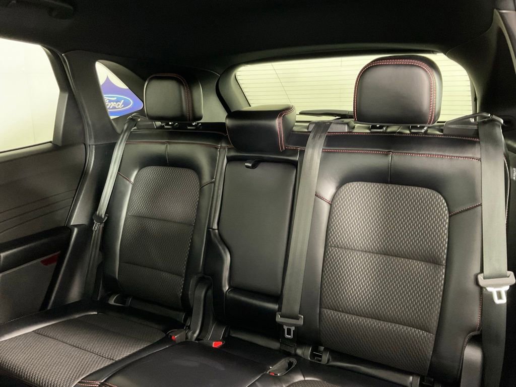 Certified 2024 Ford Escape ST-Line FWD image 16