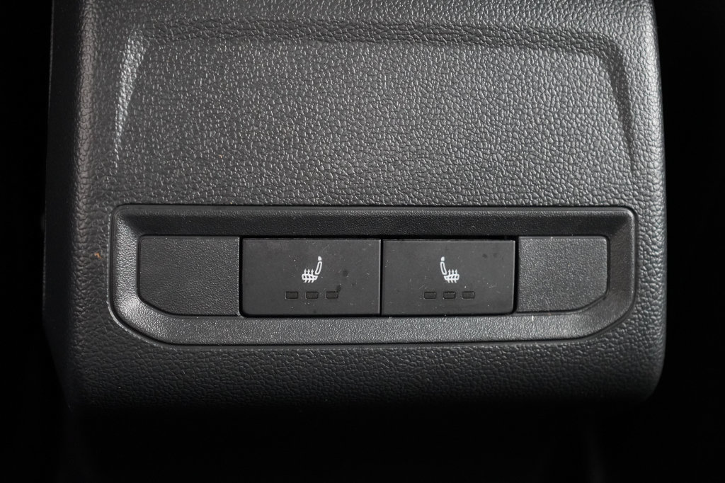 Used 2023 Volkswagen Jetta SEL FWD image 22