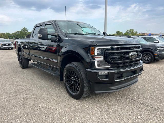 Certified 2022 Ford F350 Lariat w/ Black Appearance Package AWD/4WD image 3