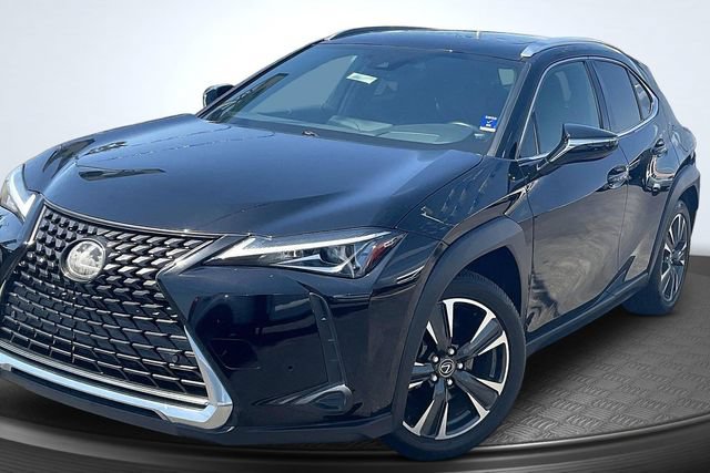 Used 2019 Lexus UX 200 w/ Premium Package FWD image 12