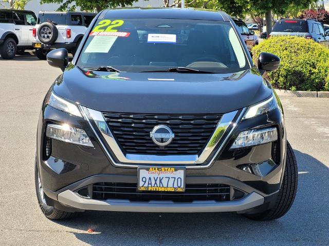 Used 2022 Nissan Rogue SV FWD image 2