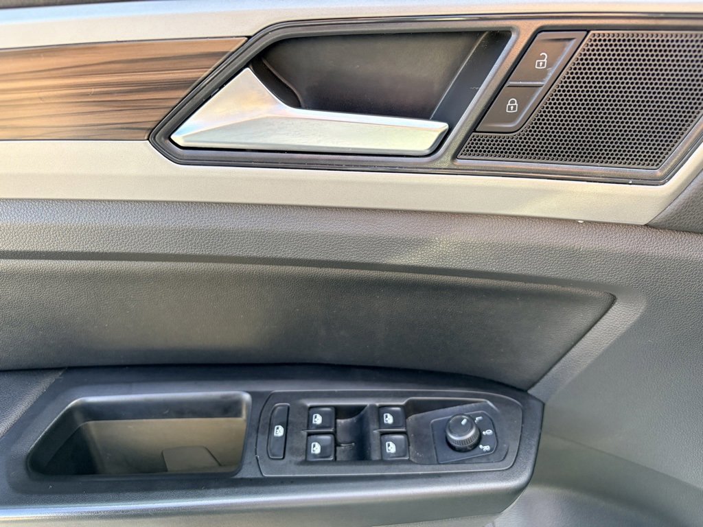 Used 2021 Volkswagen Atlas SE w/ Panoramic Sunroof Package image 22