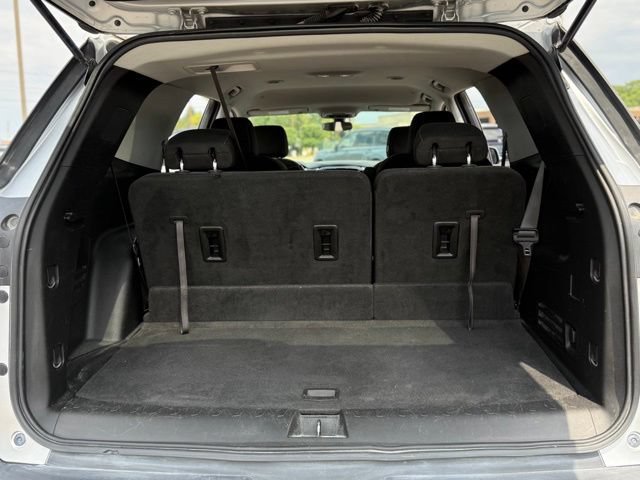 Used 2020 Chevrolet Traverse LT FWD image 20