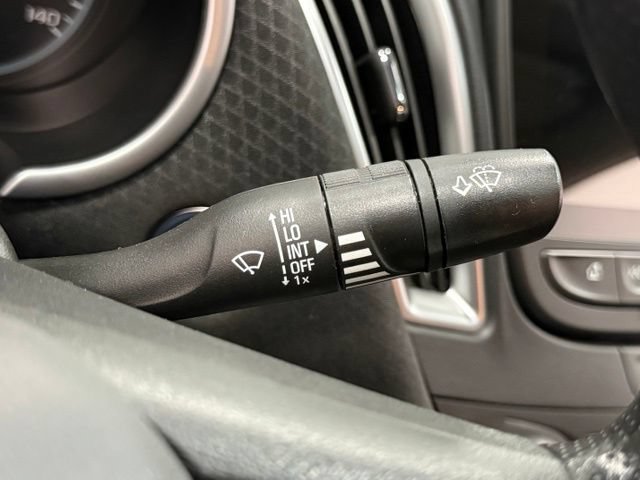 Used 2025 Chevrolet Malibu LT FWD image 17