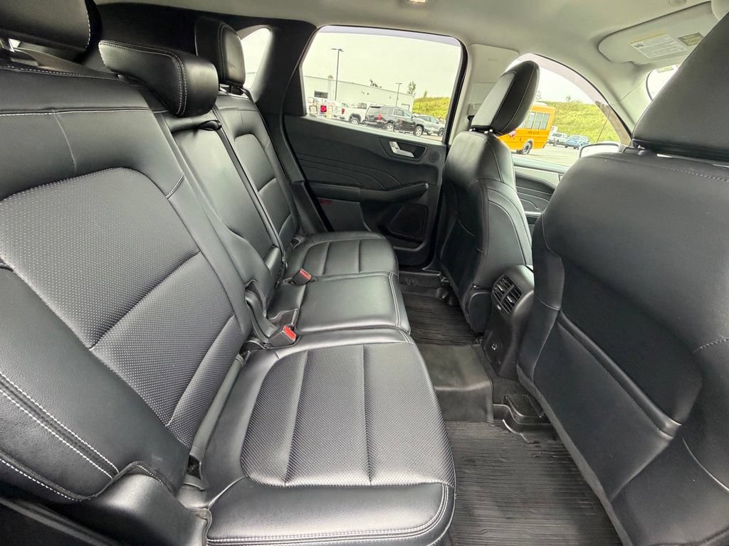 Certified 2021 Ford Escape SEL w/ Technology Package AWD/4WD image 46